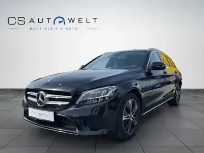 Gebraucht Mercedes C180 Avantgarde 156 PS (114 kW) 2020 Schwarz Limousine