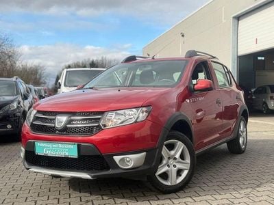 Gebraucht Dacia Sandero Prestige 90 PS (66 kW) 2016 Orange SUV