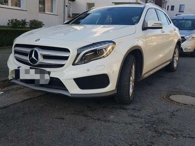 gebraucht Mercedes GLA200 AMG Line