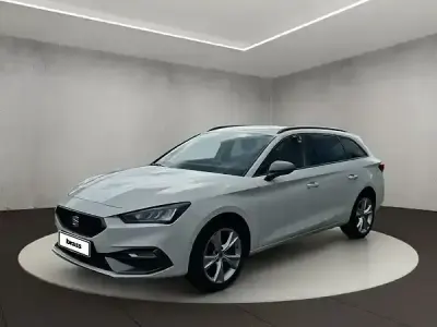 Używany Seat Leon FR 204 KM (150 kW) 2023 Biały Kombi