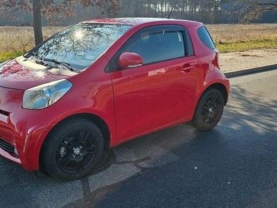 Usata Toyota iQ 98 CV (72 kW) 2010 Rosso Utilitaria