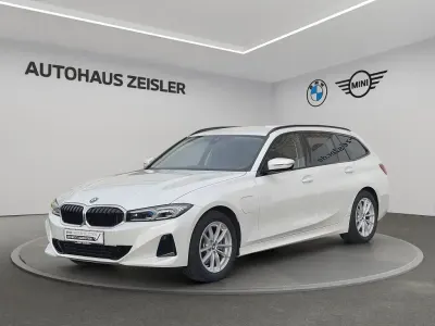 Gebraucht BMW 330 Sport Line 184 PS (135 kW) 2024 Weiß Kombi