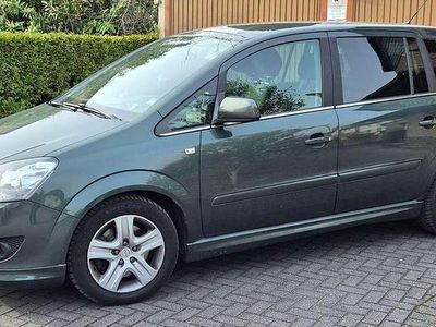 Gebraucht Opel Zafira Edition 150 PS (110 kW) 2010 Grün Van / Kleinbus