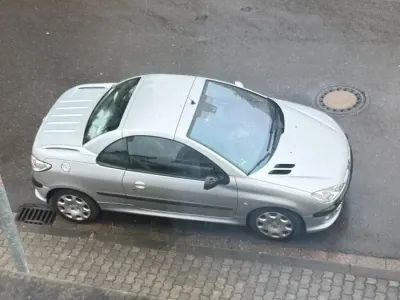 Gebraucht Peugeot 206 136 PS (100 kW) 2002 Silber Cabrio