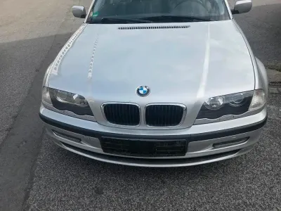 Gebraucht BMW 325 193 PS (141 kW) 2002 Silber Limousine