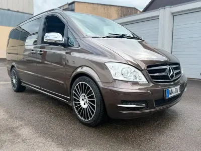 Gebraucht Mercedes Viano Avantgarde 224 PS (164 kW) 2013 Braun Van / Kleinbus