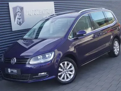 Gebraucht VW Sharan Highline 150 PS (110 kW) 2020 Blau (atlantik blue metallic) Van / Kleinbus