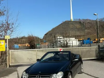 Gebraucht Mercedes CLK200 184 PS (135 kW) 2009 Schwarz Cabrio