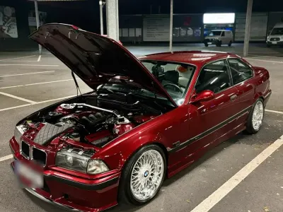 Gebraucht BMW 323 M Sport 170 PS (125 kW) 1995 Rot Coupé
