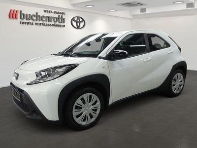 Neu Toyota Aygo X Business Edition 72 PS (52 kW) 2025 Super white 2 SUV