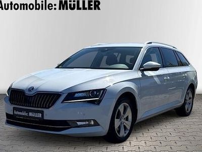 Gebraucht Skoda Superb Style 150 PS (110 kW) 2019 Moonweiss metallic Kombi