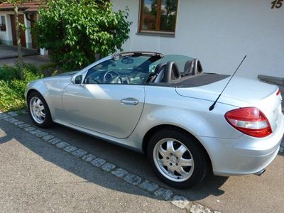 Gebraucht Mercedes SLK200 163 PS (119 kW) 2005 Silber Cabrio