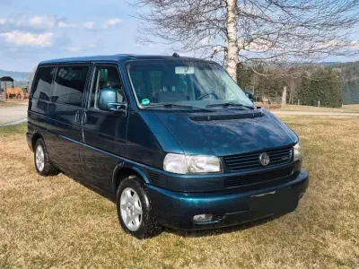 Gebraucht VW Multivan 102 PS (75 kW) 2002 Grün Van / Kleinbus