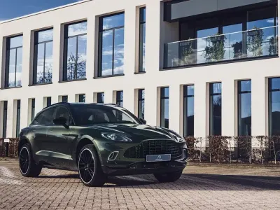 Gebraucht Aston Martin DBX 551 PS (405 kW) 2022 Grün SUV