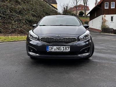 Gebraucht 2017 Kia Ceed Attract Kleinwagen | 8.000 € (Fairer Preis)