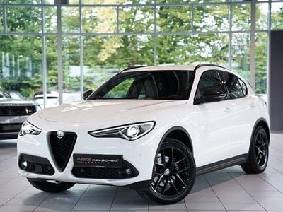 Weiß Gebraucht 2019 Alfa Romeo Stelvio Tech Edition SUV | 27.800 € (Fairer Preis)