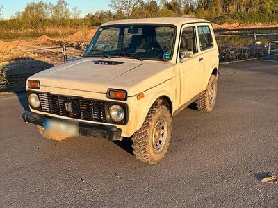 Second-hand Lada niva 83 CP (61 kW) 2007 Andere farben SUV