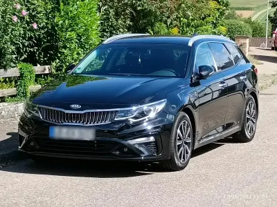 Gebraucht Kia Optima 136 PS (100 kW) 2019 Schwarz Kombi
