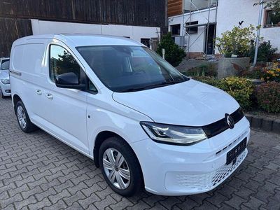 Gebraucht VW Caddy 122 PS (89 kW) 2021 Candyweiß Van / Kleinbus