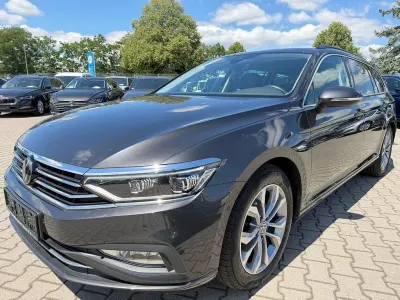 Gebraucht VW Passat IQ Drive 200 PS (147 kW) 2022 Grau Kombi