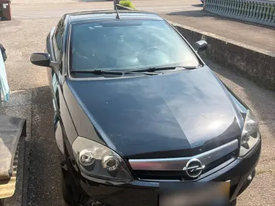 Gebraucht Opel Tigra 100 PS (73 kW) 2007 Schwarz Cabrio