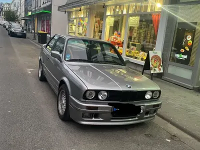 Gebraucht BMW 325 170 PS (125 kW) 1989 Grau Coupé
