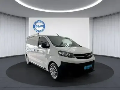 Usata Opel Vivaro Edition 120 CV (88 kW) 2021 Bianco Monovolume