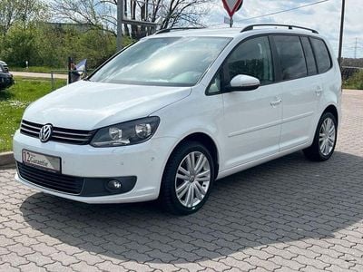 Weiß Gebraucht 2014 VW Touran Comfortline Van / Kleinbus | 11.499 € (Etwas zu teuer)
