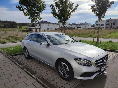 Gebraucht Mercedes E220 Avantgarde 194 PS (142 kW) 2019 Kombi