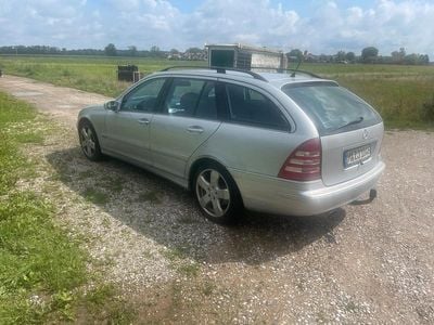Mercedes C230