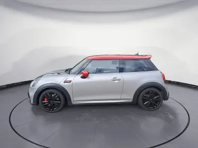 Używany Mini John Cooper Works Sport 231 KM (169 kW) 2023 Srebrny Hatchback