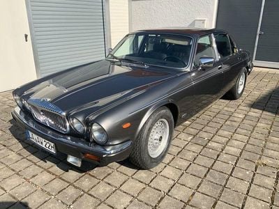 Gebraucht Jaguar XJ12 264 PS (194 kW) 1989 Grau Limousine