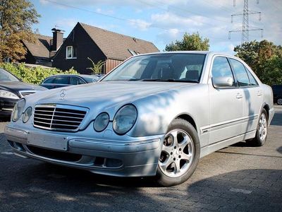 Mercedes E320