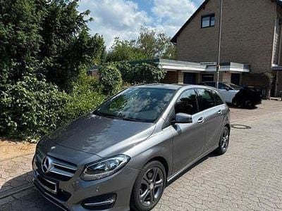Mercedes B180