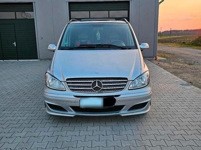 Usata Mercedes Viano 150 CV (110 kW) 2005 Grigio Monovolume