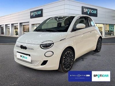 Gebraucht Fiat 500e La Prima 86 kW (118 PS) 2023 Weiß Kleinwagen