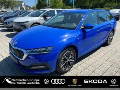 Gebraucht Skoda Octavia Ambition 150 PS (110 kW) 2022 Energyblau Kombi