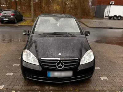 Gebraucht Mercedes A160 95 PS (69 kW) 2010 Schwarz Kleinwagen