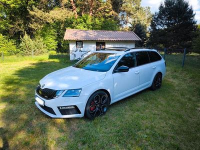 Gebraucht Skoda Octavia RS 245 PS (180 kW) 2017 Weiß Kombi