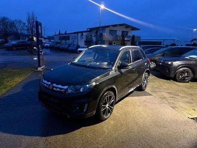 Gebraucht Suzuki Vitara Comfort+ 120 PS (88 kW) 2017 Schwarz SUV