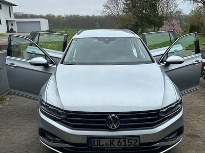 Gebraucht VW Passat Business 150 PS (110 kW) 2020 Silber Kombi