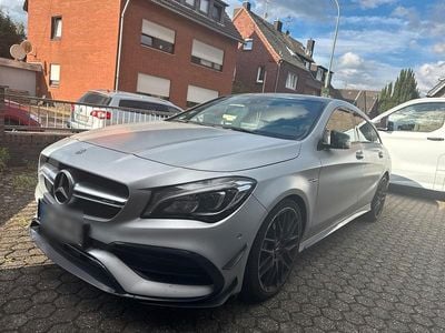 Mercedes CLA45 AMG