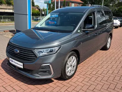 Neu Ford Grand Tourneo Connect Titanium 122 PS (89 kW) 2026 Grau Van / Kleinbus