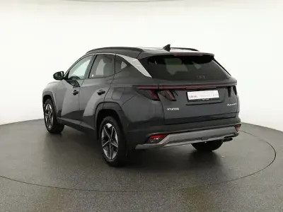 Neu Hyundai Tucson 160 PS (117 kW) 2025 Rot SUV