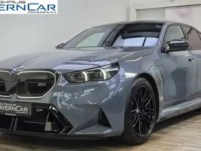Gebraucht BMW M5 Comfort Edition 727 PS (534 kW) 2026 Storm bay metallic Limousine