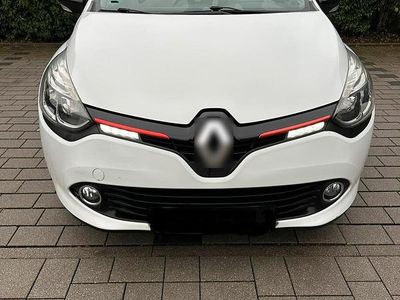 Gebraucht Renault Clio IV 73 PS (53 kW) 2015 Weiß Kleinwagen