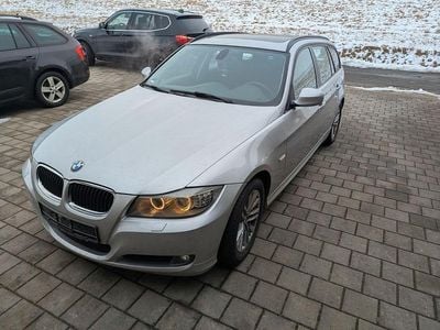 Gebraucht BMW 318 143 PS (105 kW) 2010 Silber Kombi