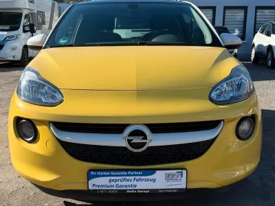 Begagnad Opel Adam Glam 87 HK (63 kW) 2014 Gul Halvkombi