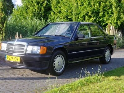 Gebraucht Mercedes 190 132 PS (97 kW) 1988 Blau Limousine