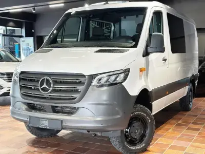 Używany Mercedes Sprinter 190 KM (139 kW) 2021 Biały Van